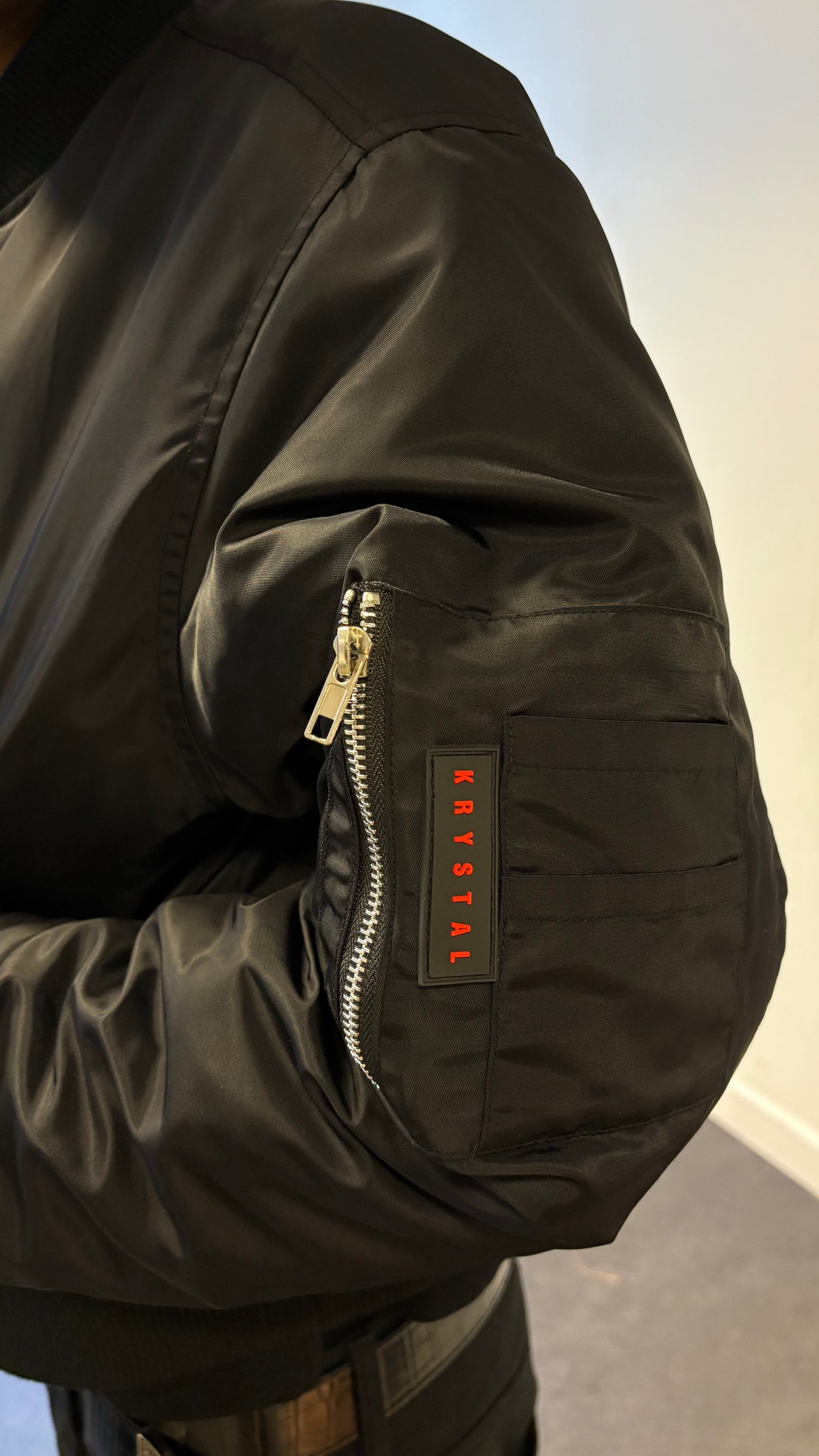 REVERSIBLE BOMBER JACKET [CAMO/BLACK]