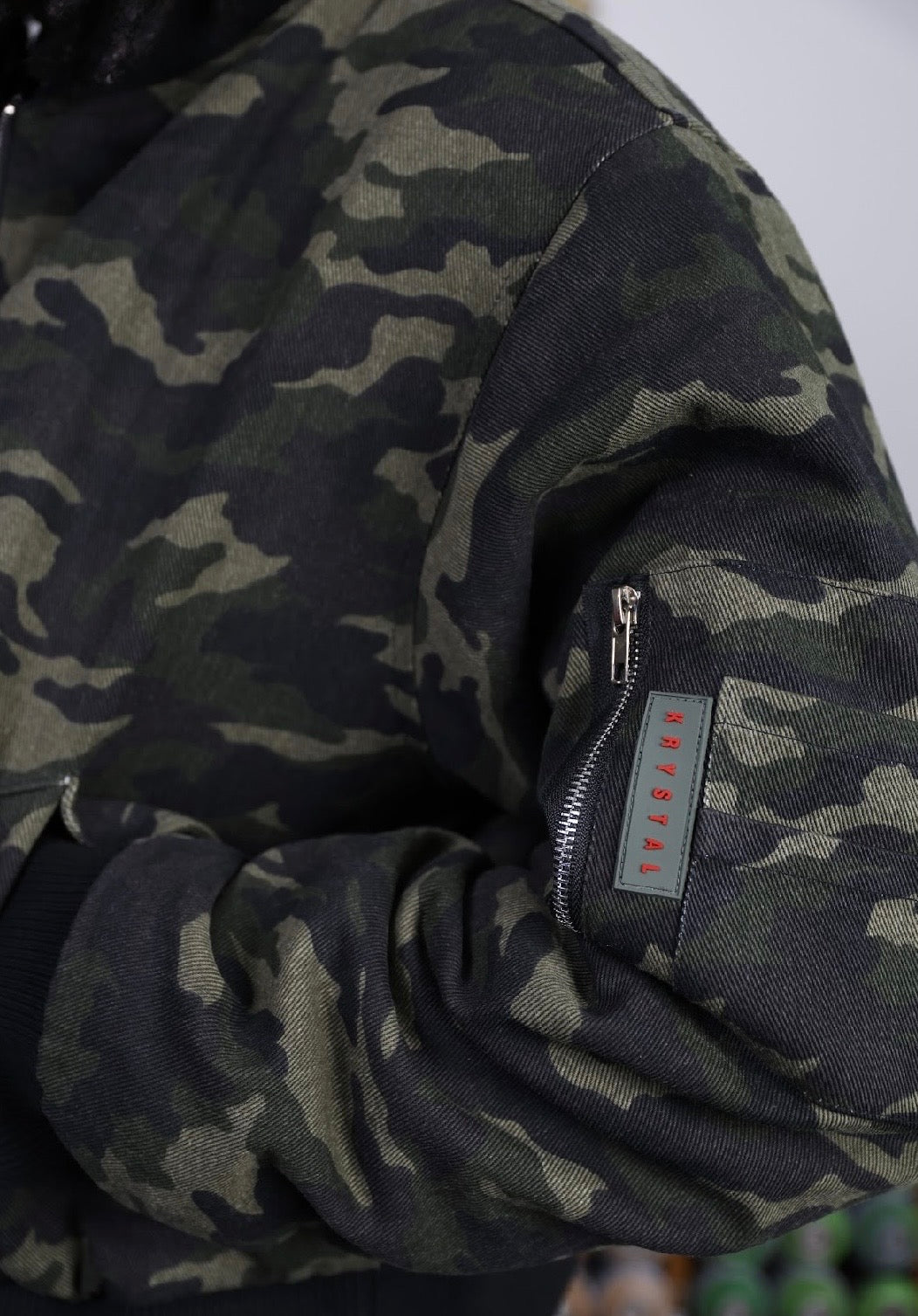 REVERSIBLE BOMBER JACKET [CAMO/BLACK]