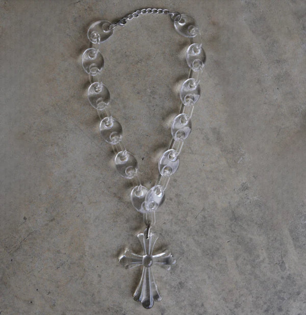 CLEAR CROSS LINK NECKLACE